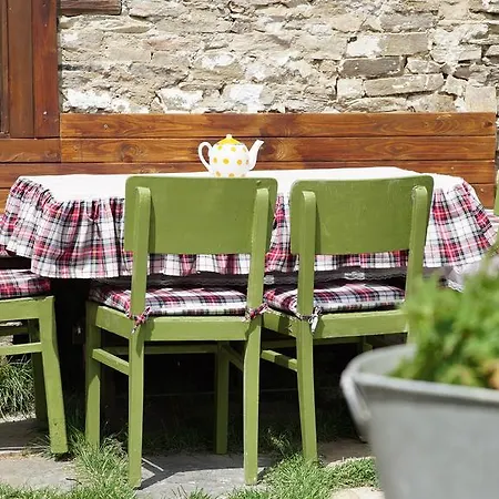 Holiday home Pisanata House Dedovo